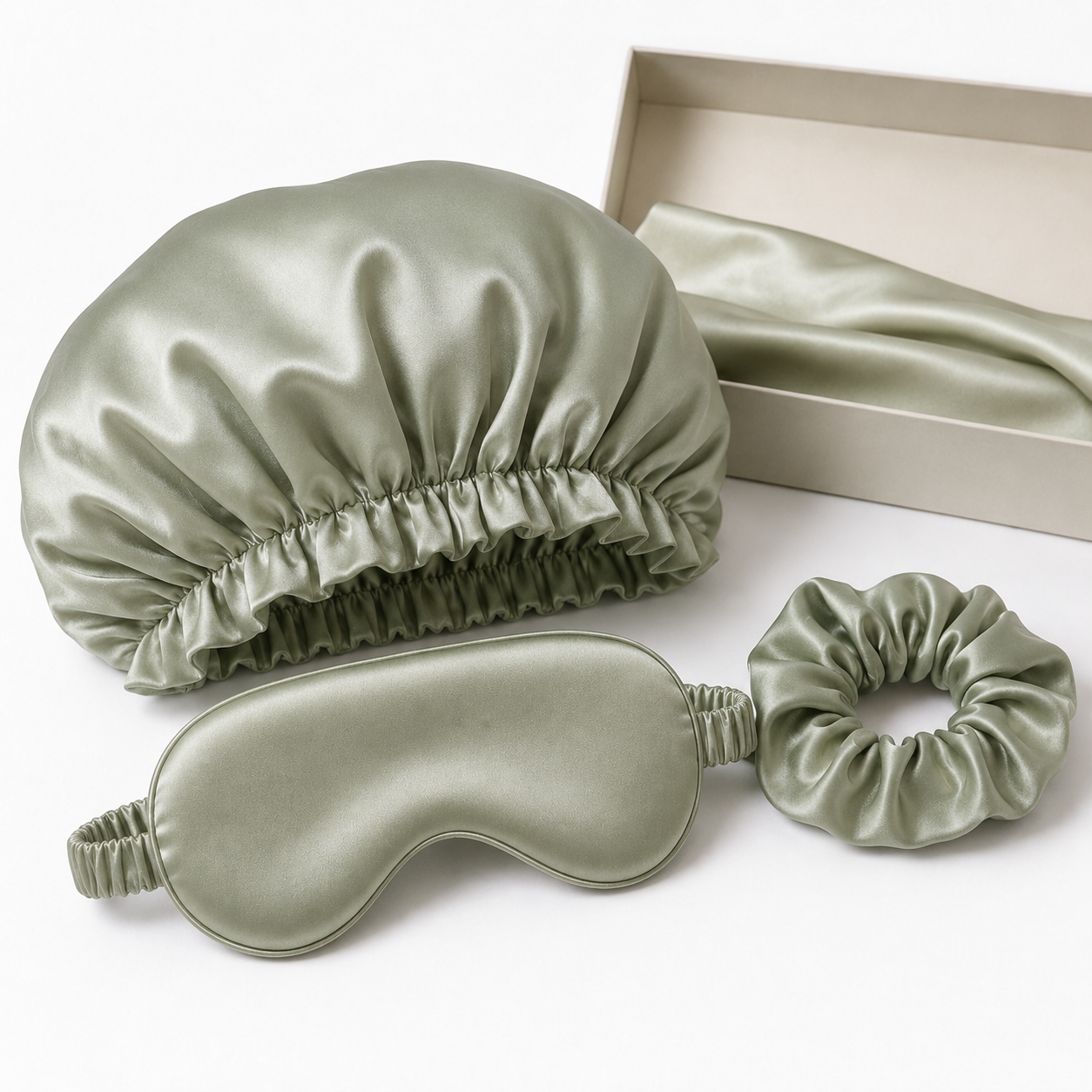 Nocève — Coffret accessoires en soie (bonnet, masque, chouchou) — coloris Vert sauge