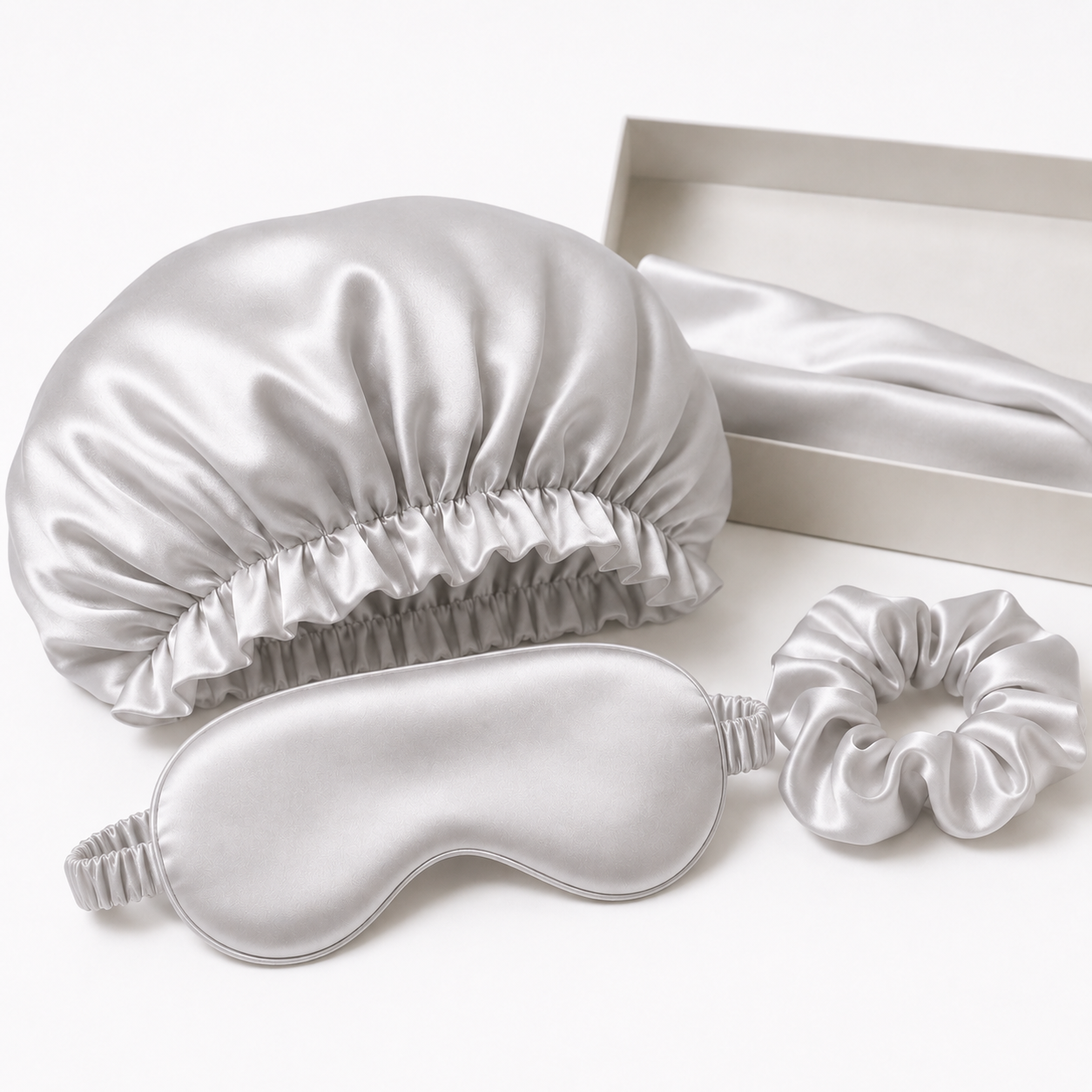 Nocève — Coffret accessoires en soie (bonnet, masque, chouchou) — coloris Gris perle